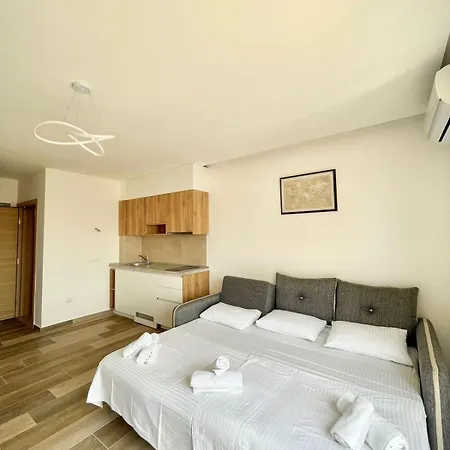 Square Residence & Pool Ulcinj Exterior photo