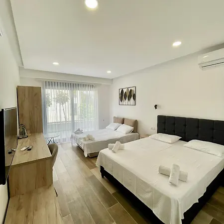 Square Residence & Pool Ulcinj Exterior photo