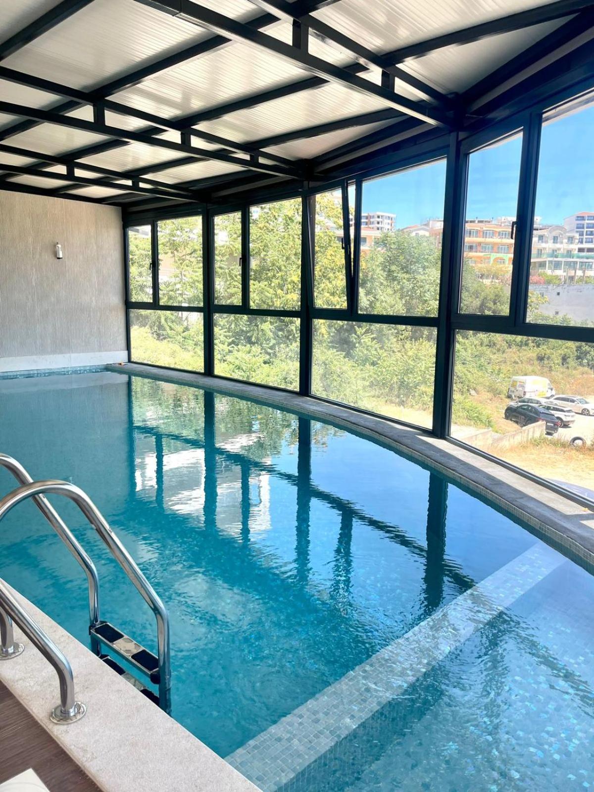 Square & Pool *